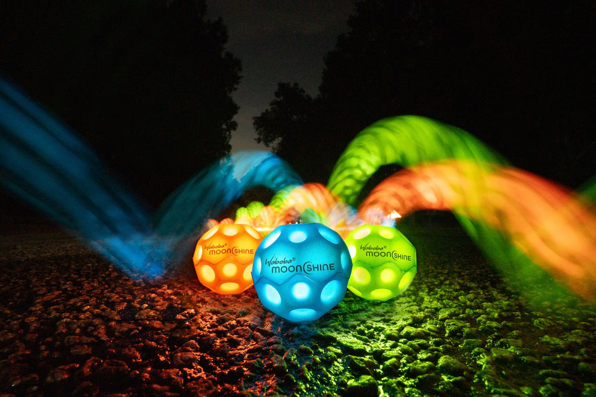 Bola lunar Ligth up (color aleatorio) - Waboba