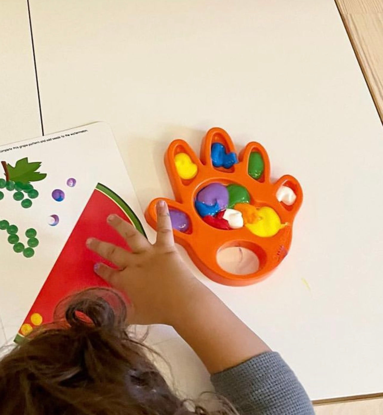 Childgen Paleta pinturas mano