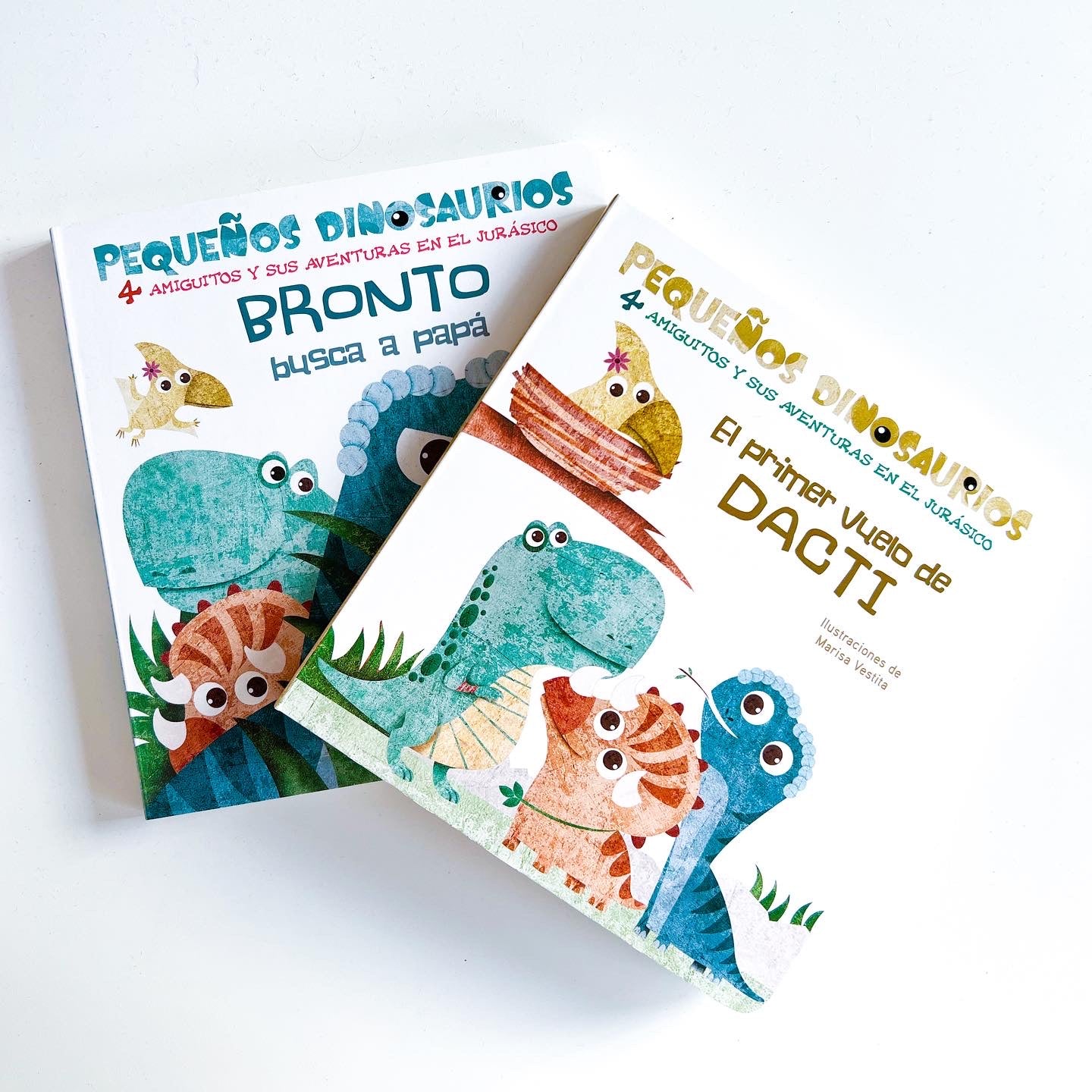 Pequeños dinosaurios Bronto busca a papá