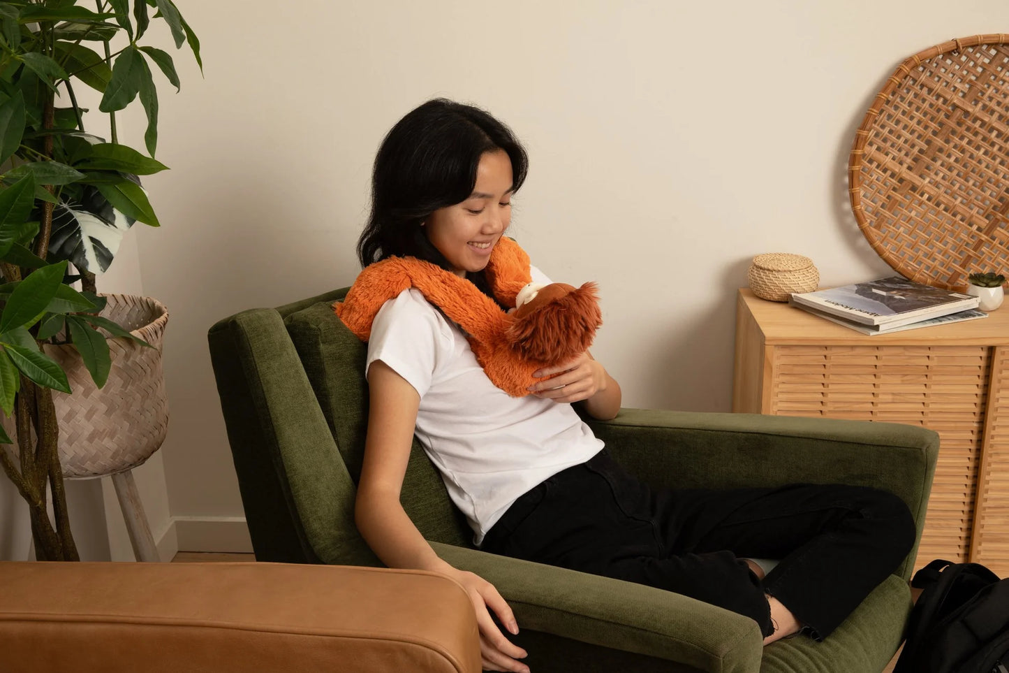 Hugimals peluche con peso orangután Ollie