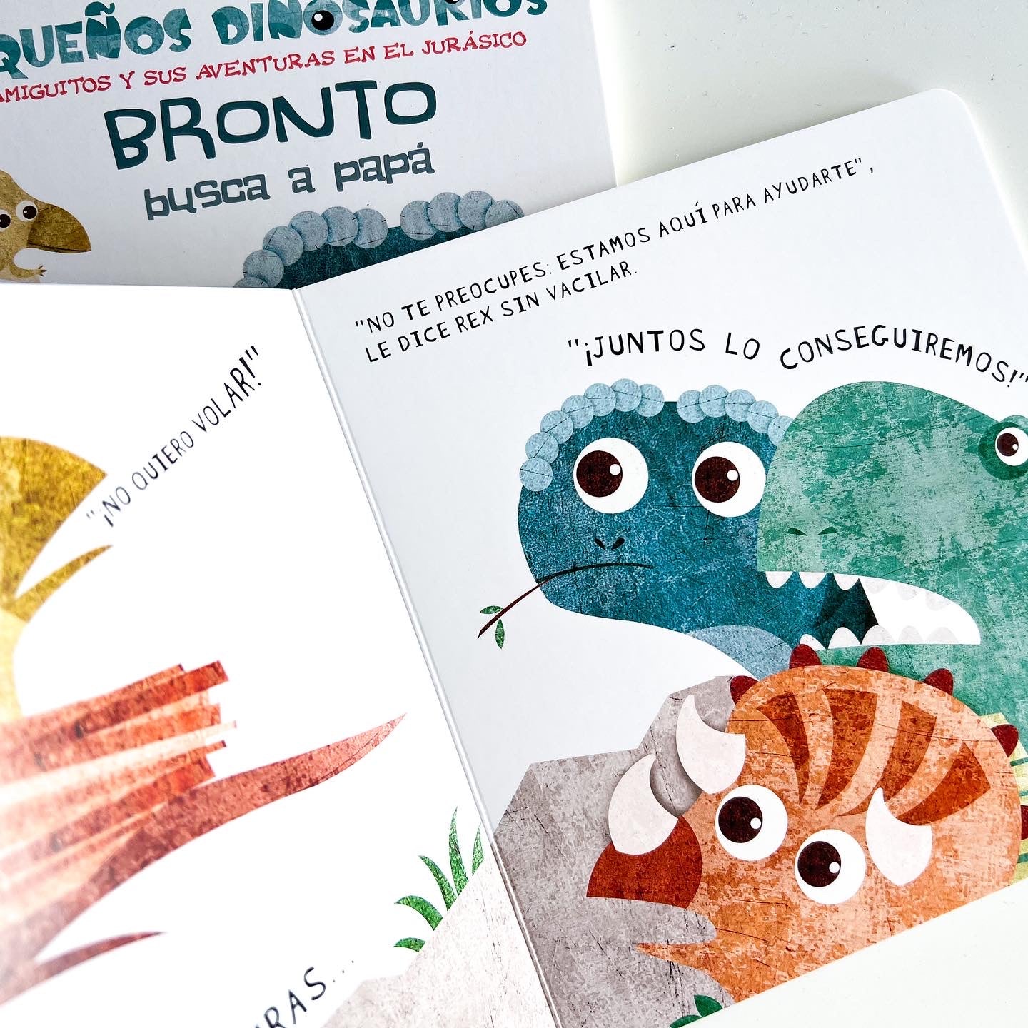 Pequeños dinosaurios Bronto busca a papá